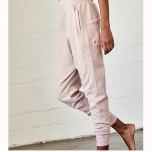 NWT Free People Movement Joggers June Bug Sweatpant Slouchy Pirouette Pink XS